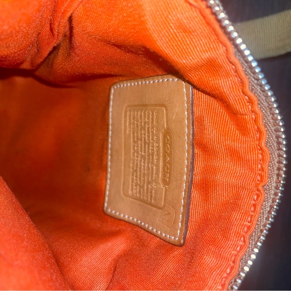 Pre Owned Coach Crossbody Bag - Picture 4 of 9